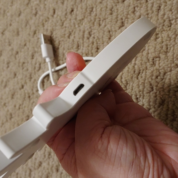 Pineapple charger - Picture 4 of 6